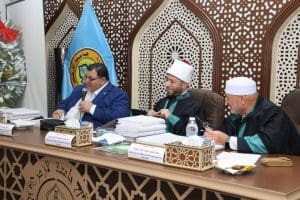 وزير الأوقاف يناقش رسالة ماجستير بـ "أصول دين الزقازيق" ويمنح الباحث درجة "ممتاز" 7 وزير الأوقاف يناقش رسالة ماجستير بـ أصول دين الزقازيق