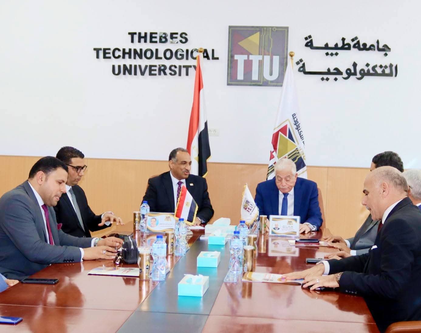 مستشار رئيس الجمهورية يشهد أول اجتماع لمجلس جامعة طيبة التكنولوجية