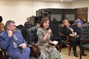 رئيس جامعة القاهرة يشارك في الندوة المصرية–الرومانية رفيعة المستوى بمعرض القاهرة الدولي للكتاب 2026 3 رئيس جامعة القاهرة يبحث آفاق التعاون الأكاديمي المصري–الروماني بمعرض القاهرة الدولي للكتاب 2026رئيس جامعة القاهرة يبحث آفاق التعاون الأكاديمي المصري–الروماني بمعرض القاهرة الدولي للكتاب 2026