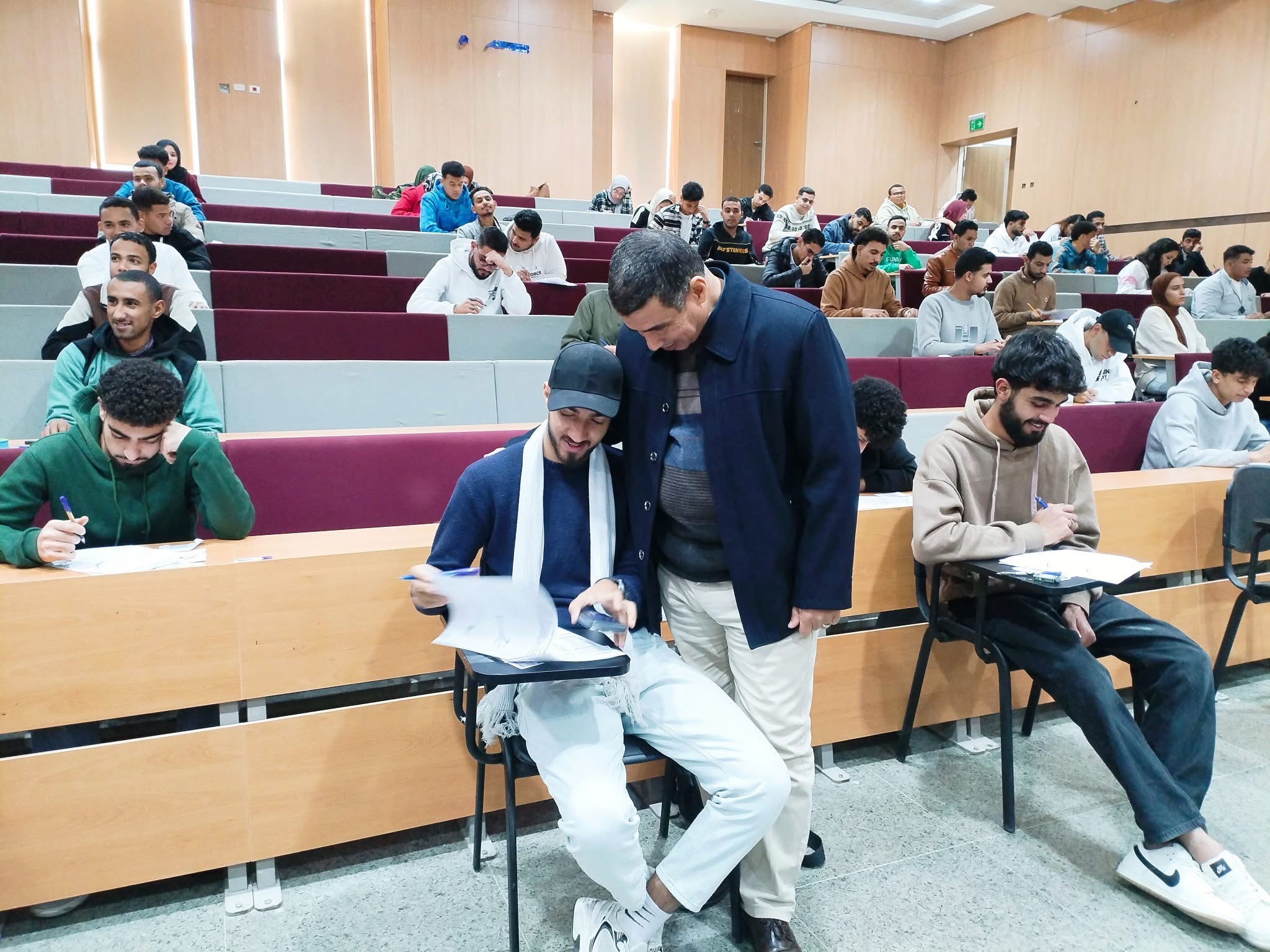 IMG 0568 جامعة المنصورة الجديدة رئيس جامعة أسيوط الجديدة التكنولوجية يتابع سير امتحانات الفصل الدراسي الأول للعام 2025/2026 موقع في الجامعة