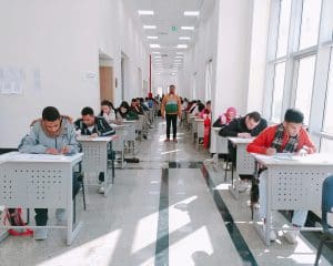 رئيس جامعة أسيوط الجديدة التكنولوجية يتابع سير امتحانات الفصل الدراسي الأول للعام 2025/2026 3 IMG 0569 التكنولوجية رئيس جامعة أسيوط الجديدة التكنولوجية يتابع سير امتحانات الفصل الدراسي الأول للعام 2025/2026 موقع في الجامعة