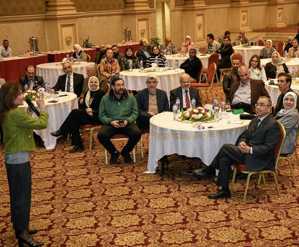 IMG 0615 فاروس "كيف تحوّل الخلافات لفرص؟".. جامعة فاروس تطلق ورشة حول الوساطة والتواصل الفعّال داخل الحرم الجامعي موقع في الجامعة