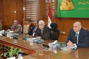 رئيس جامعة المنوفية يترأس اجتماع لجنة التدويل لتعزيز ربط البحث العلمي بالصناعة 2 IMG 1284 رئيس جامعة المنوفية رئيس جامعة المنوفية يترأس اجتماع لجنة التدويل لتعزيز ربط البحث العلمي بالصناعة موقع في الجامعة