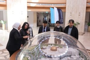 مدينة زويل تستقبل وفد مؤسسة اليابان لتعزيز التعاون الدولي في التعليم والابتكار 4 IMG 1388 مدينة زويل مدينة زويل تستقبل وفد مؤسسة اليابان لتعزيز التعاون الدولي في التعليم والابتكار موقع في الجامعة