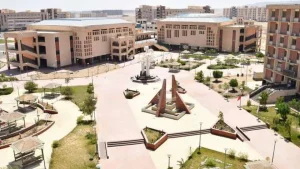IMG 1425 1 الطالبة عميد ألسن سوهاج يستقبل الطالبة سها الأولى على الدفعة لبحث حل أزمتها| انفراد موقع في الجامعة