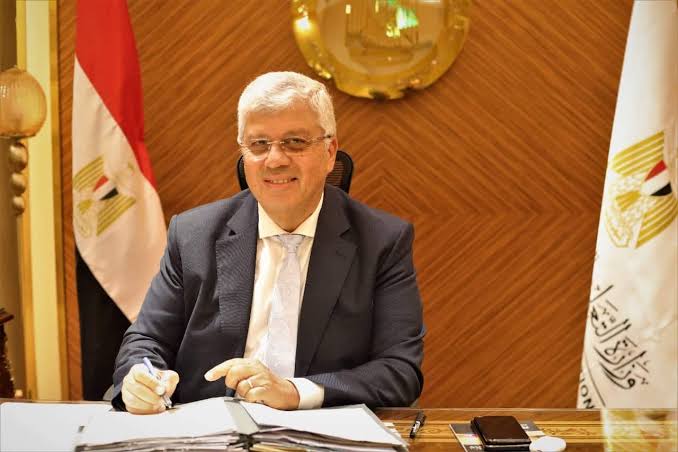 IMG 1519 التعليم العالي بالتعاقد الفوري.. وزارة التعليم العالي تعلن 1183 وظيفة مساعد باحث بالمراكز والمعاهد البحثية 2026| التفاصيل كاملة موقع في الجامعة