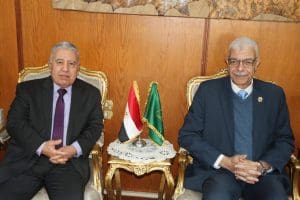 رئيس جامعة المنوفية يستقبل وفد المعهد العالي للدراسات التعاونية والإدارية لبحث أوجه التعاون المشترك 2 جامعة المنوفية