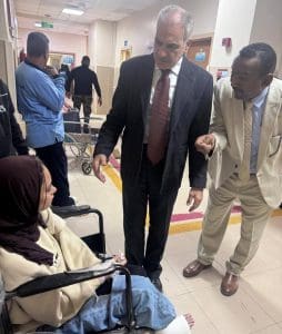 رئيس جامعة أسوان يطمئن على طالبات الخدمة الاجتماعية المصابات بحادث السير ويؤكد استقرار حالتهن 2 IMG ٢٠٢٦٠١٠١ ١٨٢٥٤٦ طالبات رئيس جامعة أسوان يطمئن على طالبات الخدمة الاجتماعية المصابات بحادث السير ويؤكد استقرار حالتهن موقع في الجامعة