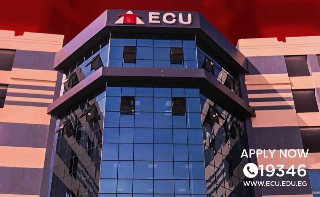 العلوم الإنسانية بالتكنولوجيا الحديثة بالجامعة المصرية الصينية
