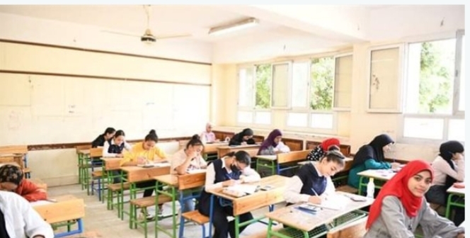 IMG ٢٠٢٦٠١٠٨ ٢٠٢٥٠١ جامعة القاهرة الجديدة نموذج تجريبي لاختبار اللغة الإنجليزية لطلاب الشهادة الإعدادية بالفيوم 2026.. حمل الآن موقع في الجامعة
