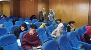رئيس جامعة أسوان يشدد على تطبيق معايير الجودة والشفافية داخل لجان الطب البيطري 3 رئيس جامعة أسوان يتفقد امتحانات كلية الطب البيطري