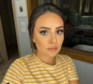 خطوة غير تقليدية.. كيف استخدمت التعليم العالي مسلسل «ميد تيرم» كجسر للتواصل مع الشباب؟ 3 المخرجة مريم الباجوري