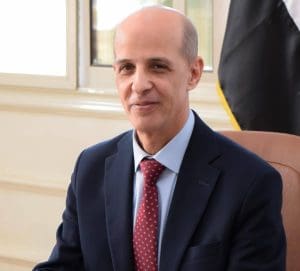 مستشفيات جامعة بني سويف تتسلم ماكينتي غسيل كُلى لدعم وحدة الرعاية الحرجة 3 رئيس جامعة بني سويف