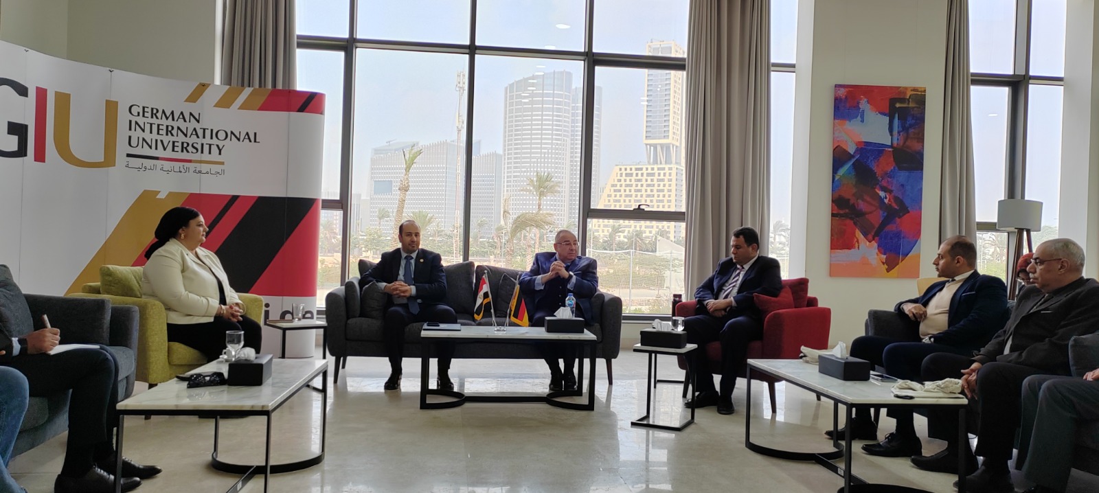 أشرف منصور: الجامعة الألمانية الدولية نموذجا لدمج التعليم الأكاديمي والبحث التطبيقي والممارسة الصناعية