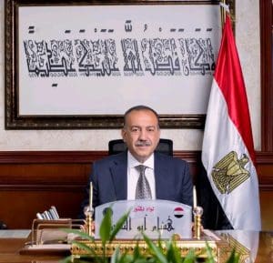في أول أيام التيرم التاني.. محافظ أسيوط يوجه بمتابعة يومية للمدارس 2 محافظ أسيوط