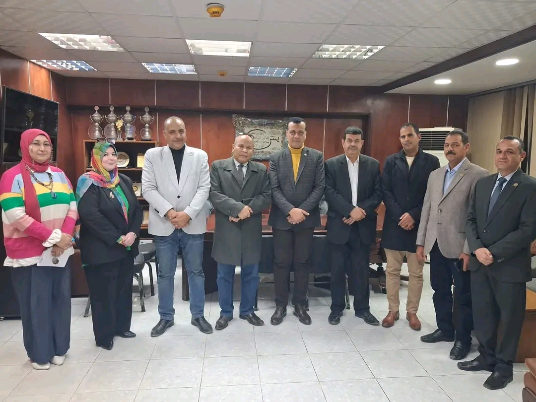 تعليم سوهاج يكلف خريجي الدفعة الثانية من المبادرة الرئاسية «1000 مدير مدرسة» بإدارة مدارس