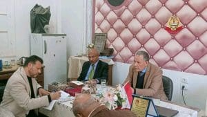 دسوقي يناقش تنفيذ "مبادرة 30 يوم" استعدادا لتقييمات الصفين الرابع والسادس الإبتدائى 2 وكيل تعليم أسيوط يناقش تنفيذ مبادرة 30 يوم