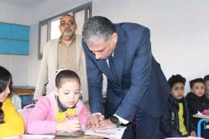 خلال جولة.. تعليمات حاسمة من وكيل تعليم الجيزة لتحسين مستوى الطلاب الضعاف 2 وكيل تعليم الجيزة