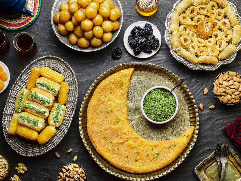 كيف تتناول الحلويات دون إرهاق جسدك