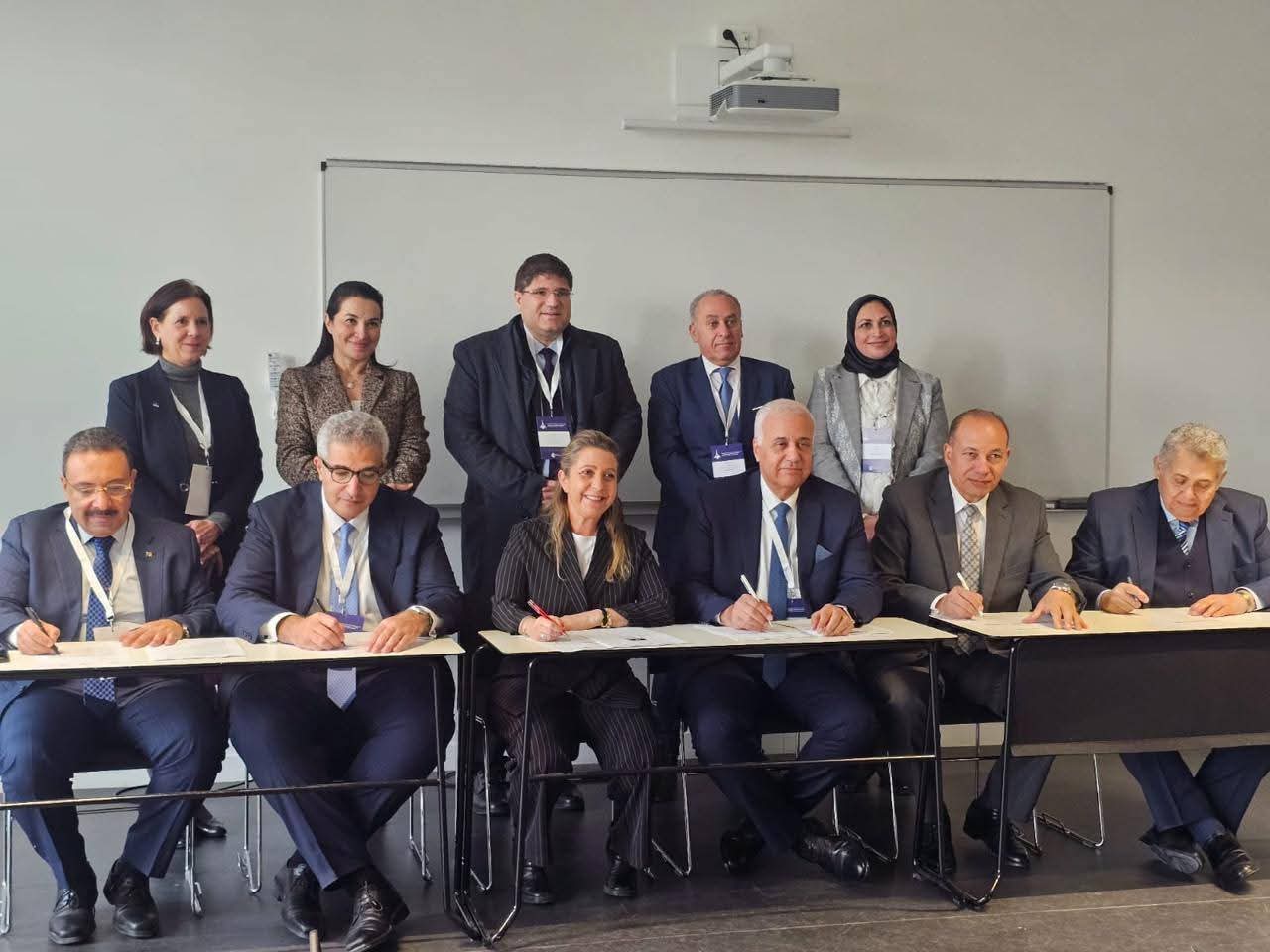 رئيس جامعة المنصورة يوقّع اتفاقية دولية مع مجموعة فاتيل الفرنسية لتطوير التعليم السياحي والفندقي