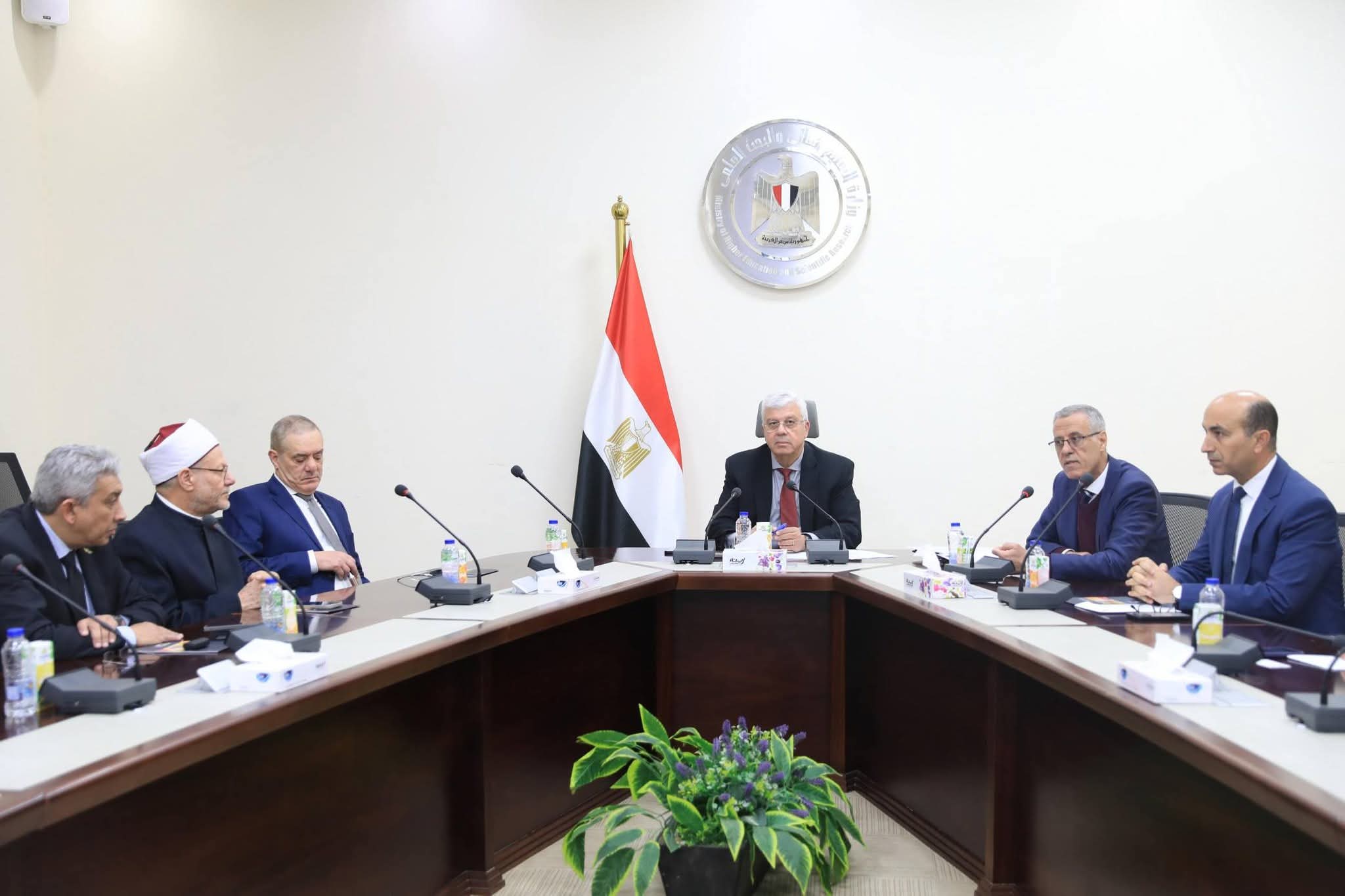 اختيار الدكتور أحمد إبراهيم رئيسًا لمجلس أمناء جامعة دمنهور الأهلية| تفاصيل 