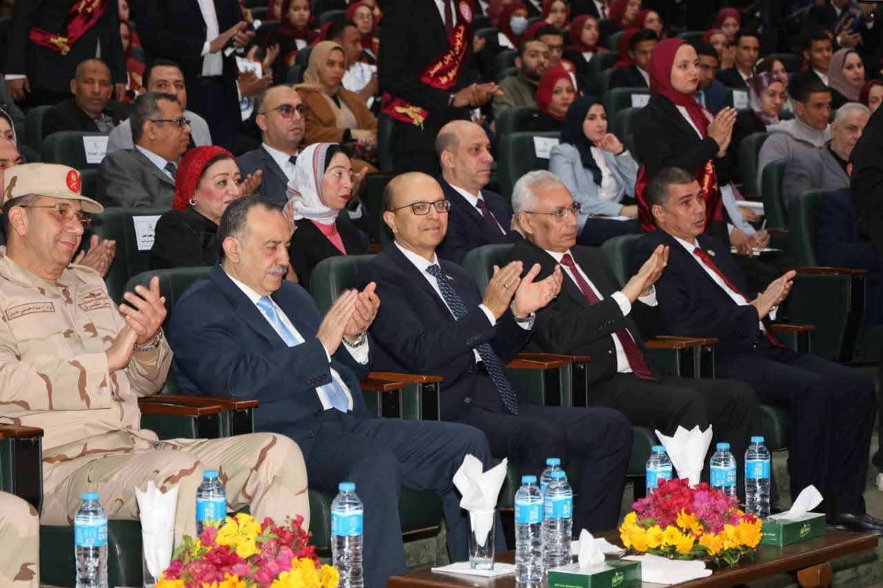 FB IMG 1770745869102 رئيس جامعة المنيا يشهد الندوة الثامنة لقوات الدفاع رئيس جامعة المنيا يشهد الندوة الثامنة لقوات الدفاع الشعبي والعسكري لتعزيز الوعي الوطني موقع في الجامعة