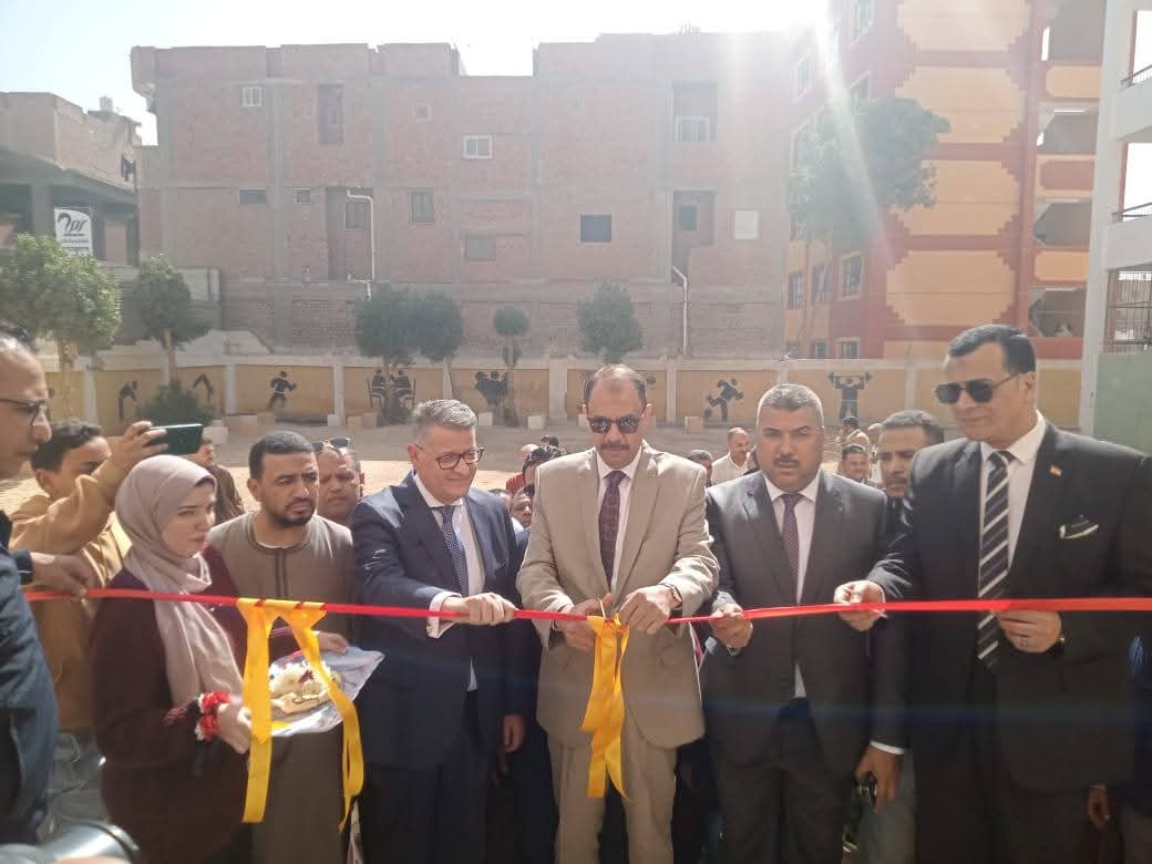 محافظ سوهاج يفتتح مدرستي الابتدائية والإعدادية