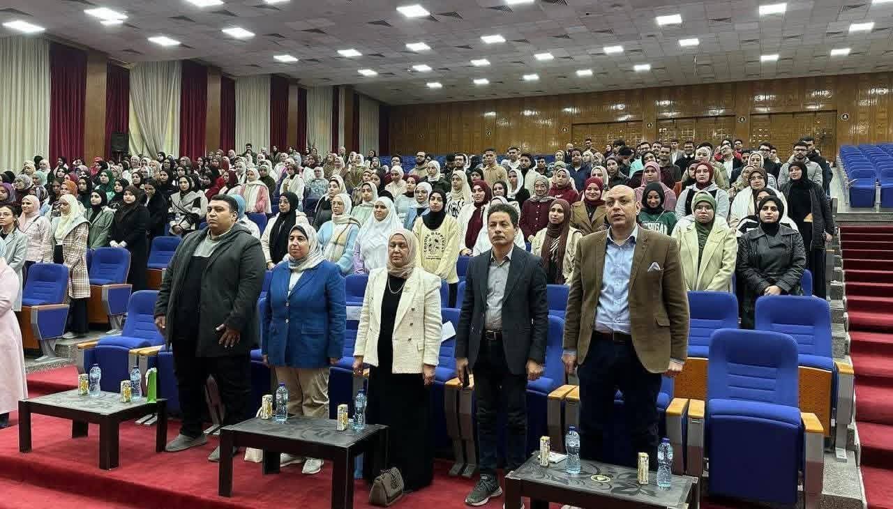 كلية الصيدلة بجامعة المنصورة