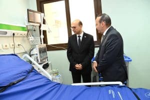 افتتاح 10 أسرّة رعاية مركزة بمستشفى الإصابات والطوارئ بجامعة أسيوط بدعم 28 مليون جنيه 2 افتتاح 10 أسرّة رعاية مركزة بجامعة أسيوط