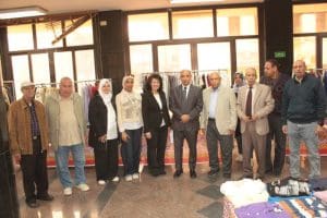 جامعة أسيوط تفتتح المعرض الخيري الثامن للملابس لدعم مرضى صعيد مصر 3 جامعة أسيوط تفتتح المعرض الخيري