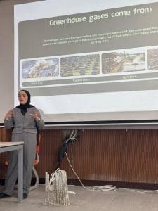 ورشة بكلية الطب لتعزيز مهارات التواصل الصحي بجامعة المنصورة الأهلية 2 ورشة بكلية الطب لتعزيز مهارات التواصل الصحي