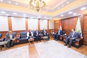 جامعة كفر الشيخ تبحث تعزيز التعاون في التعليم والبحث العلمي وخدمة المجتمع مع المحافظ 3 FB IMG 1771424691886 جامعة كفر الشيخ جامعة كفر الشيخ تبحث تعزيز التعاون في التعليم والبحث العلمي وخدمة المجتمع مع المحافظ موقع في الجامعة