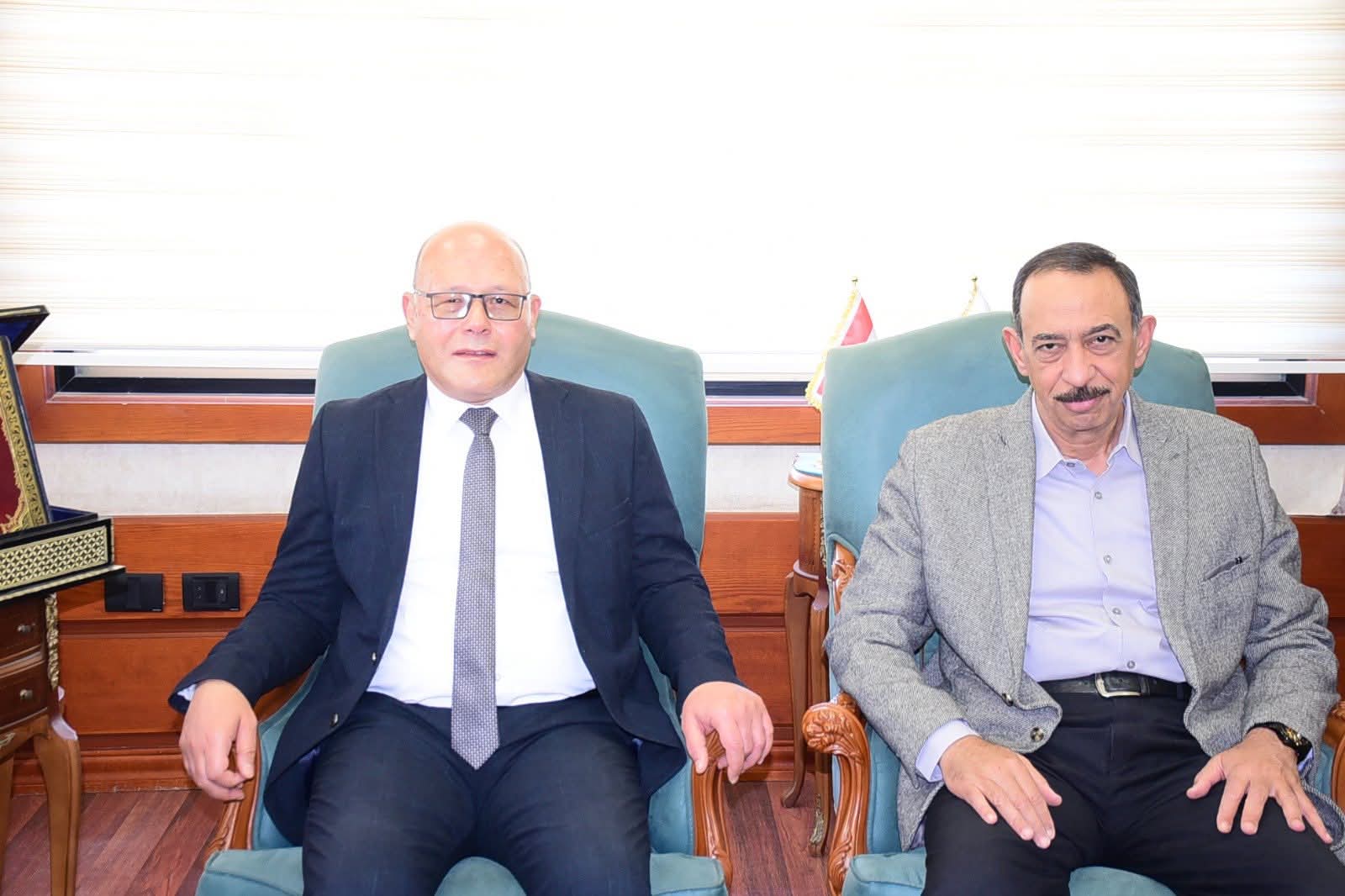 منظومة متكاملة لخدمة الصعيد.. تفاصيل لقاء رئيس جامعة سوهاج ومحافظ الإقليم الجديد