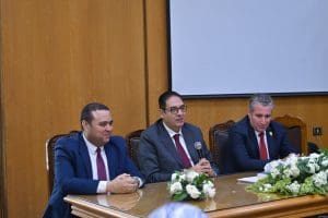 جامعة القاهرة تطلق أكبر برنامج لتأهيل القيادات الإدارية.. ورئيس الجامعة: لا تطوير دون تدريب احترافي شامل