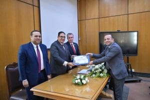 FB IMG 1771657295479 جامعة القاهرة جامعة القاهرة تطلق أكبر برنامج لتأهيل القيادات الإدارية.. ورئيس الجامعة: لا تطوير دون تدريب احترافي شامل موقع في الجامعة