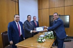FB IMG 1771657303528 جامعة القاهرة جامعة القاهرة تطلق أكبر برنامج لتأهيل القيادات الإدارية.. ورئيس الجامعة: لا تطوير دون تدريب احترافي شامل موقع في الجامعة