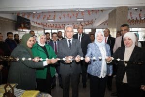رئيس جامعة المنيا يفتتح المعرض الأول لمفروشات وديكورات رمضان بكلية التربية النوعية 5 FB IMG 1771782218294 رئيس جامعة المنيا يفتتح المعرض الأول لمفروشات رئيس جامعة المنيا يفتتح المعرض الأول لمفروشات وديكورات رمضان بكلية التربية النوعية موقع في الجامعة