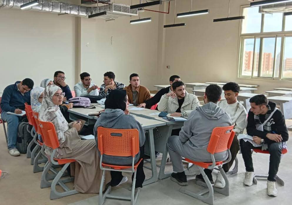 FB IMG 1771784307484 جامعة المنصورة الأهلية جامعة المنصورة الأهلية تُفعّل التعلم التعاوني لطلاب الطب البشري في جلسات تعليمية متخصصة موقع في الجامعة