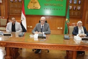 رئيس جامعة المنوفية يترأس اجتماع لجنة المنشآت لمتابعة نسب الإنجاز ومعدلات الأداء 3 رئيس جامعة المنوفية