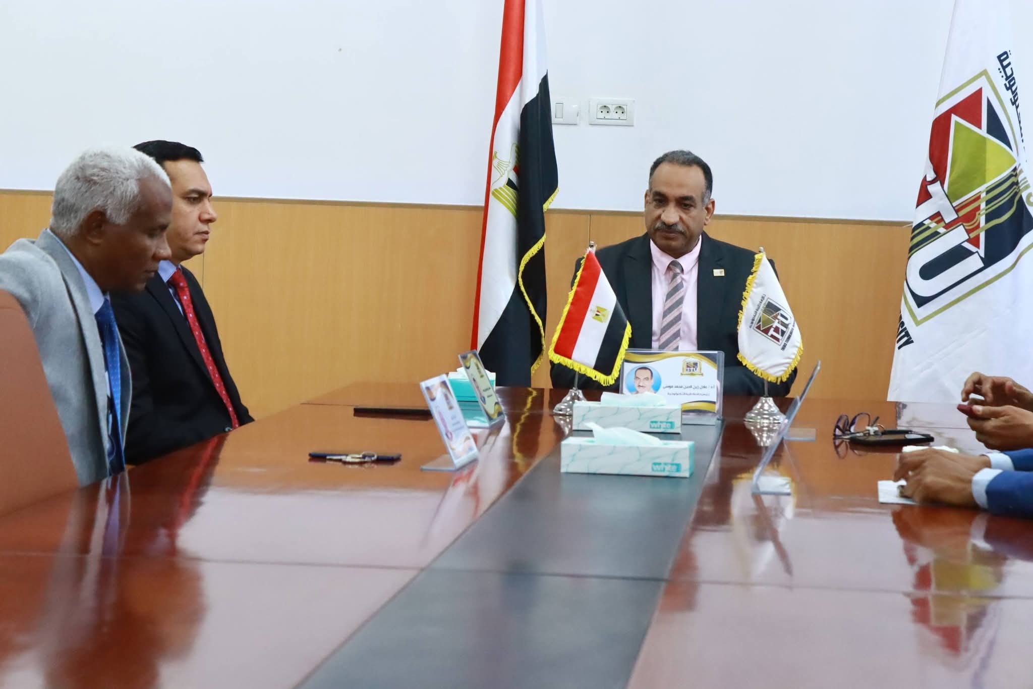 FB IMG 1771952305789 جامعة طيبة التكنولوجية توقع اتفاقيات تدريب مهني جامعة طيبة التكنولوجية توقع اتفاقيات تدريب مهني وتفتح آفاق التعاون الدولي موقع في الجامعة