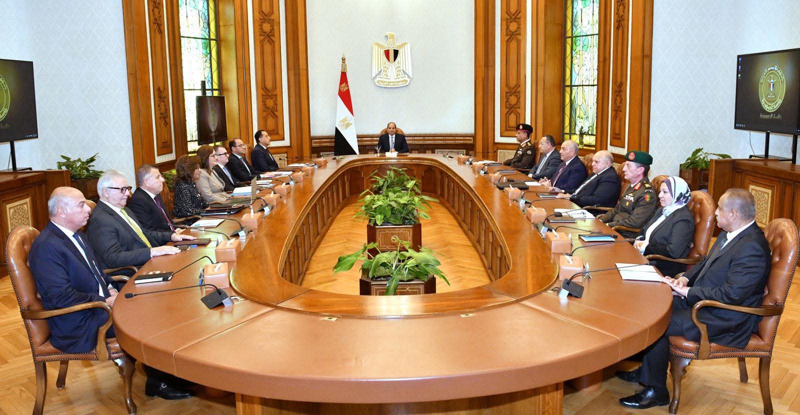 السيسي: لا مجاملات في اختيار المتدربين بالأكاديمية الوطنية للتدريب.. والرقمنة والذكاء الاصطناعي أساس التطوير