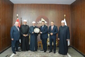 رئيس جامعة دمياط يستقبل مفتي الديار والمحافظ ويؤكد تعزيز التعاون المشترك 2 رئيس جامعة دمياط يستقبل مفتي الديار