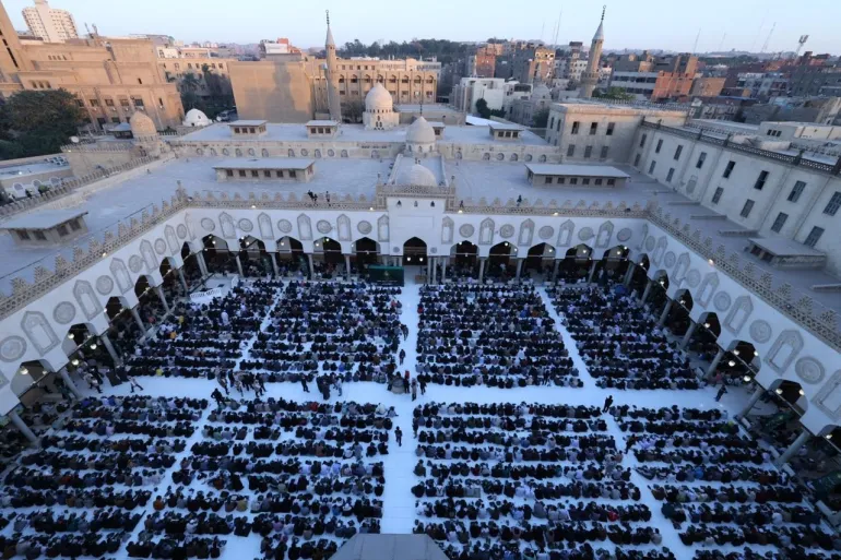 GGG 1771759205 الأزهر يقدم 10 آلاف وجبة يوميًا للطلاب الوافدين الأزهر يقدم 10 آلاف وجبة يوميًا للطلاب الوافدين خلال شهر رمضان موقع في الجامعة