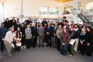 جامعة وولفرهامبتون البريطانية تستقبل طلاب الأكاديمية العربية ضمن برنامج تدريبي دولي في الأنظمة الذكية 3 جامعة وولفرهامبتون البريطانية تستقبل طلاب الأكاديمية العربية