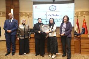 الجامعة المصرية الصينية تنظم مؤتمر الصيدلة الدولي (JIPC 2026) بمشاركة خبراء من مصر والصين وبريطانيا 2 الجامعة المصرية الصينية تنظم مؤتمر الصيدلة الدولي