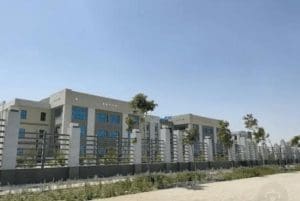 جامعة العلمين الدولية تعزز التعاون الأكاديمي المصري الفرنسي في مجال التعليم السياحي 2 جامعة العلمين الدولية