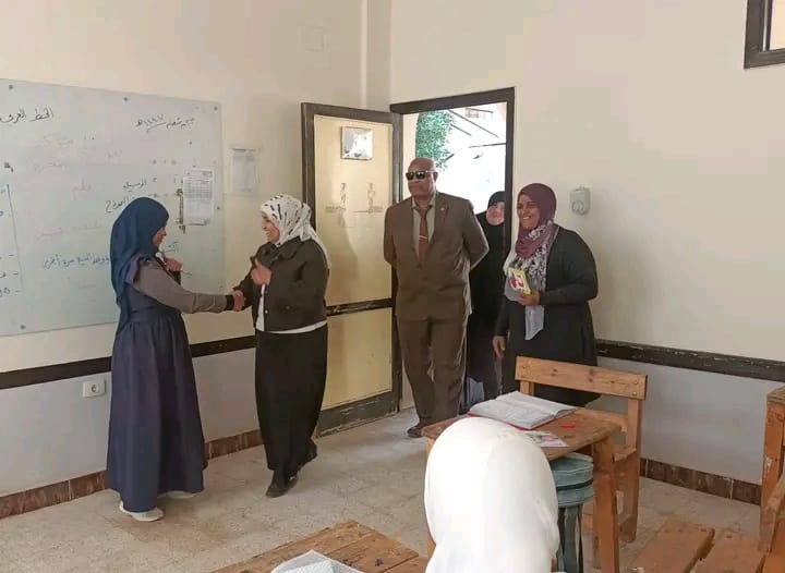 IMG 20260210 WA0052 خطة تطوير المركز الاستكشافي للعلوم والتكنولوجيا جولة وكيل مديرية تعليم أسوان بمدرسة النور للمكفوفين لمتابعة العملية التعليمية وتنمية مهارات الطلاب موقع في الجامعة