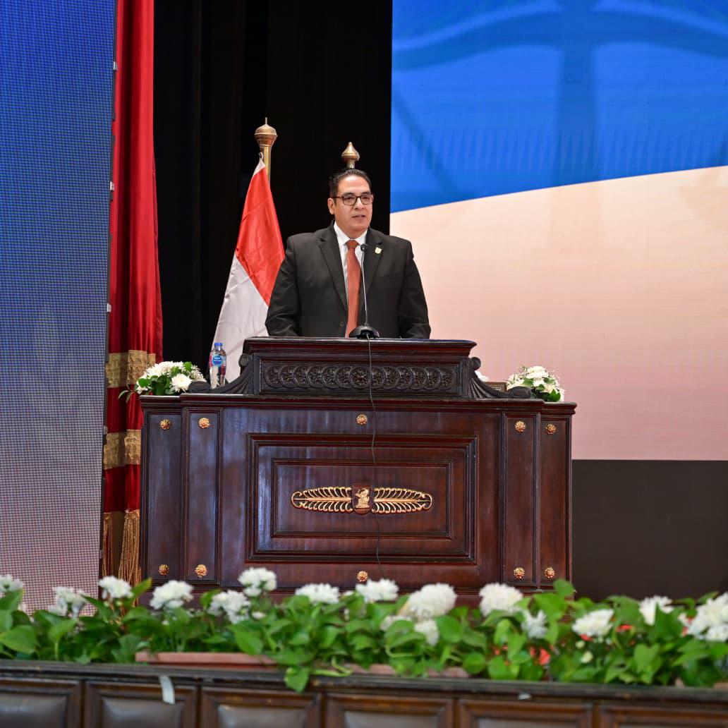 جامعة القاهرة تطلق مؤتمر التحكيم