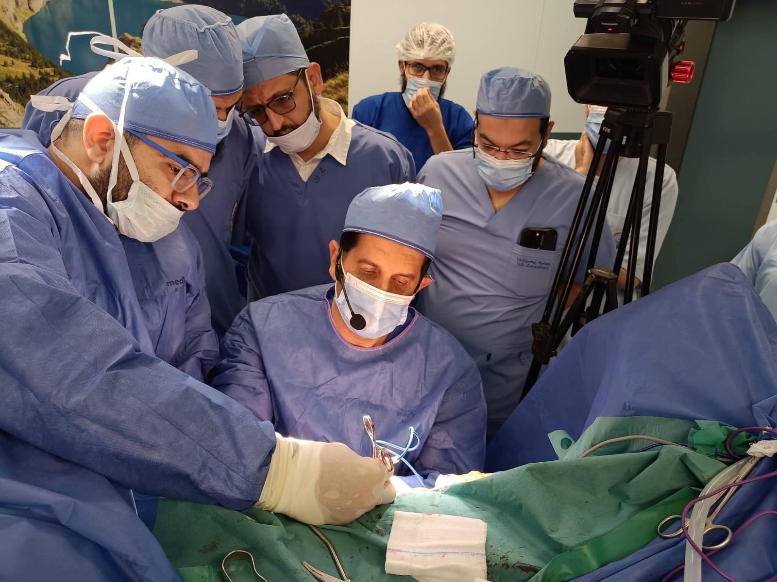 IMG 20260217 WA0199 جامعة قناة السويس نجاح دولي لورشة جراحات الشرج المعقدة في مستشفيات جامعة قناة السويس بمشاركة 135 جراحًا موقع في الجامعة
