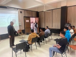 رئيس جامعة أسوان: الحفاظ على انتظام الدراسة وتوفير خدمة غذائية متميزة للطلاب خلال شهر رمضان 3 رئيس جامعة أسوان: الحفاظ على انتظام الدراسة وتوفير خدمة غذائية متميزة للطلاب خلال شهر رمضان